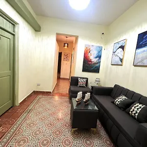 Maria Fernanda Pensión Santo Domingo